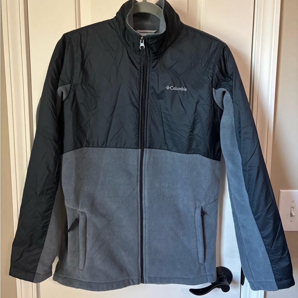 Columbia Black and Charcoal Fleece Jacket Boys Size XL (18/20)